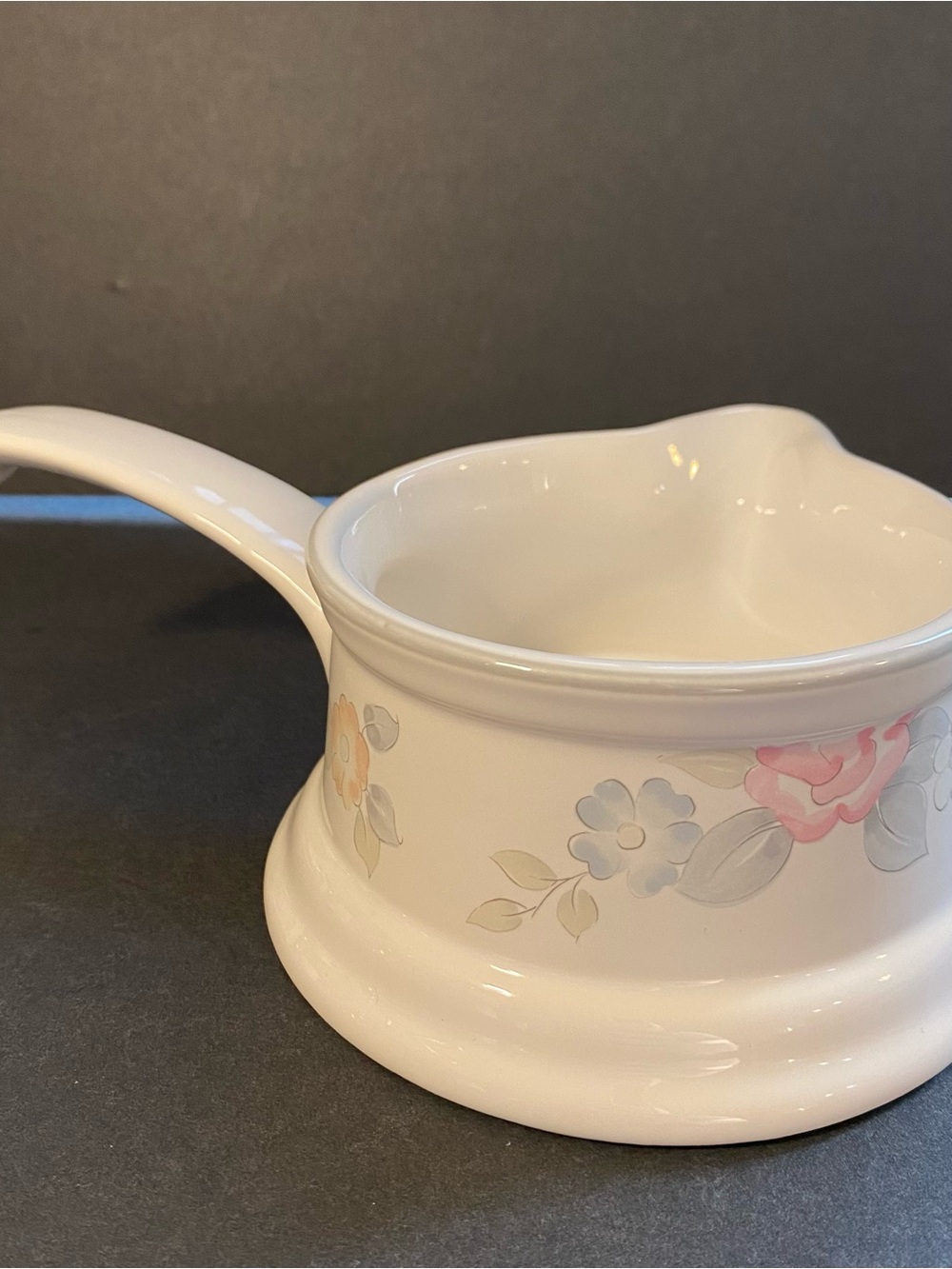 Pfaltzgraff Tea Rose Gravy Pot/Boat with Handle - Vintage Cottagecore